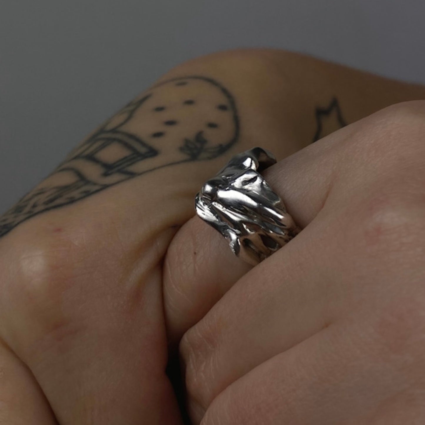 CALIO ring